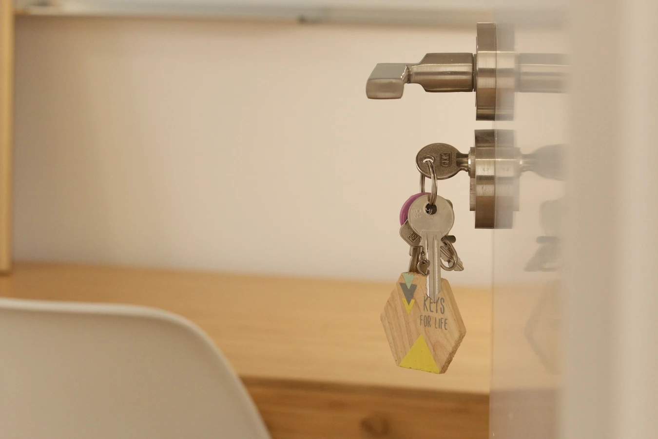 Poeta Andrés Cabrelles, 27 Habitación 5
