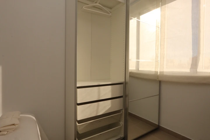 Ingeniero Rafael Janini, 27 Habitación 4