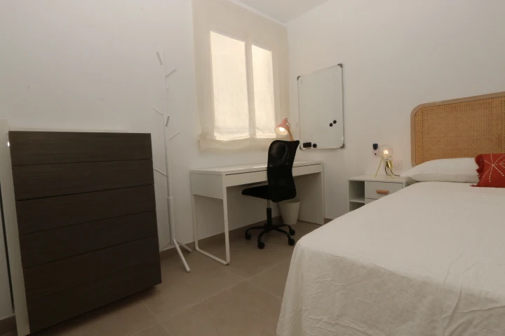 Ingeniero Rafael Janini, 27 Habitación 3