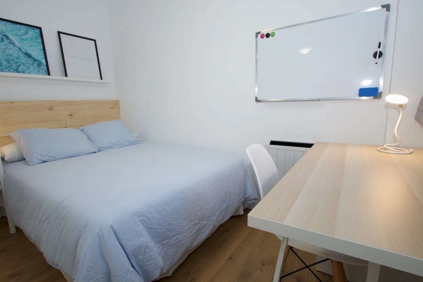 Poeta Andrés Cabrelles, 27 Habitación 1