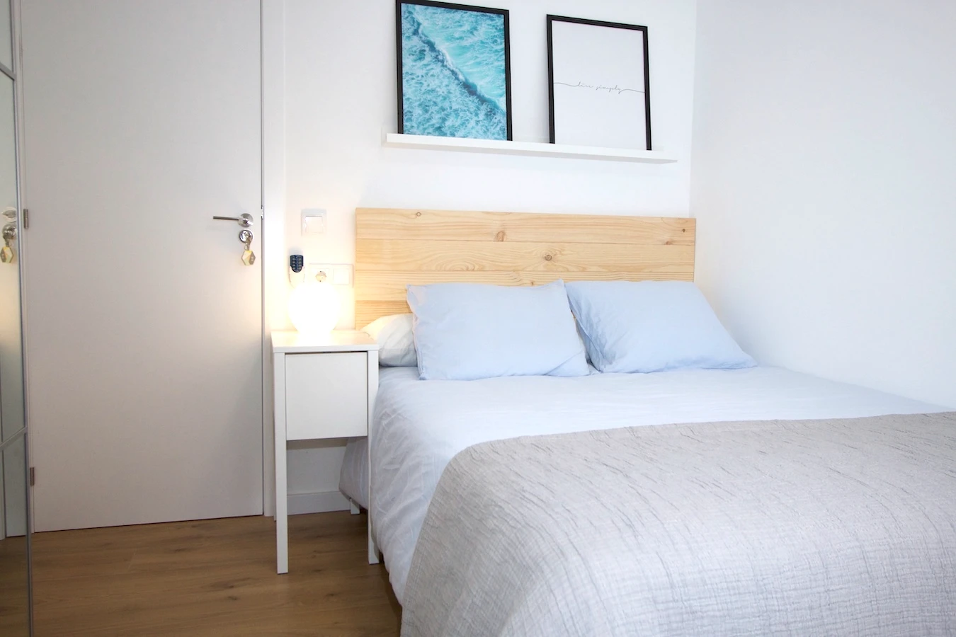 Poeta Andrés Cabrelles, 27 Habitación 1