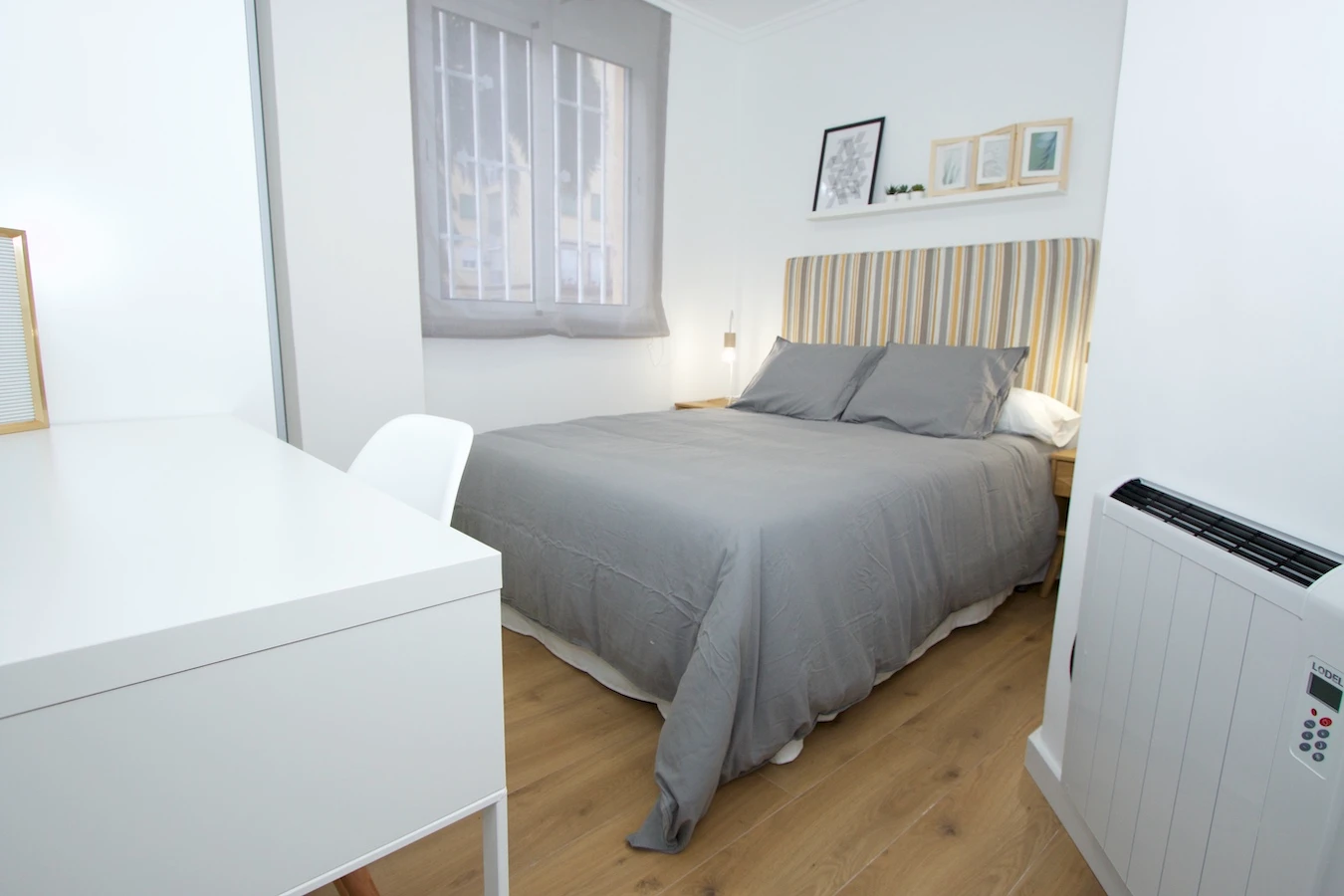 Poeta Andrés Cabrelles, 27 Habitación 2