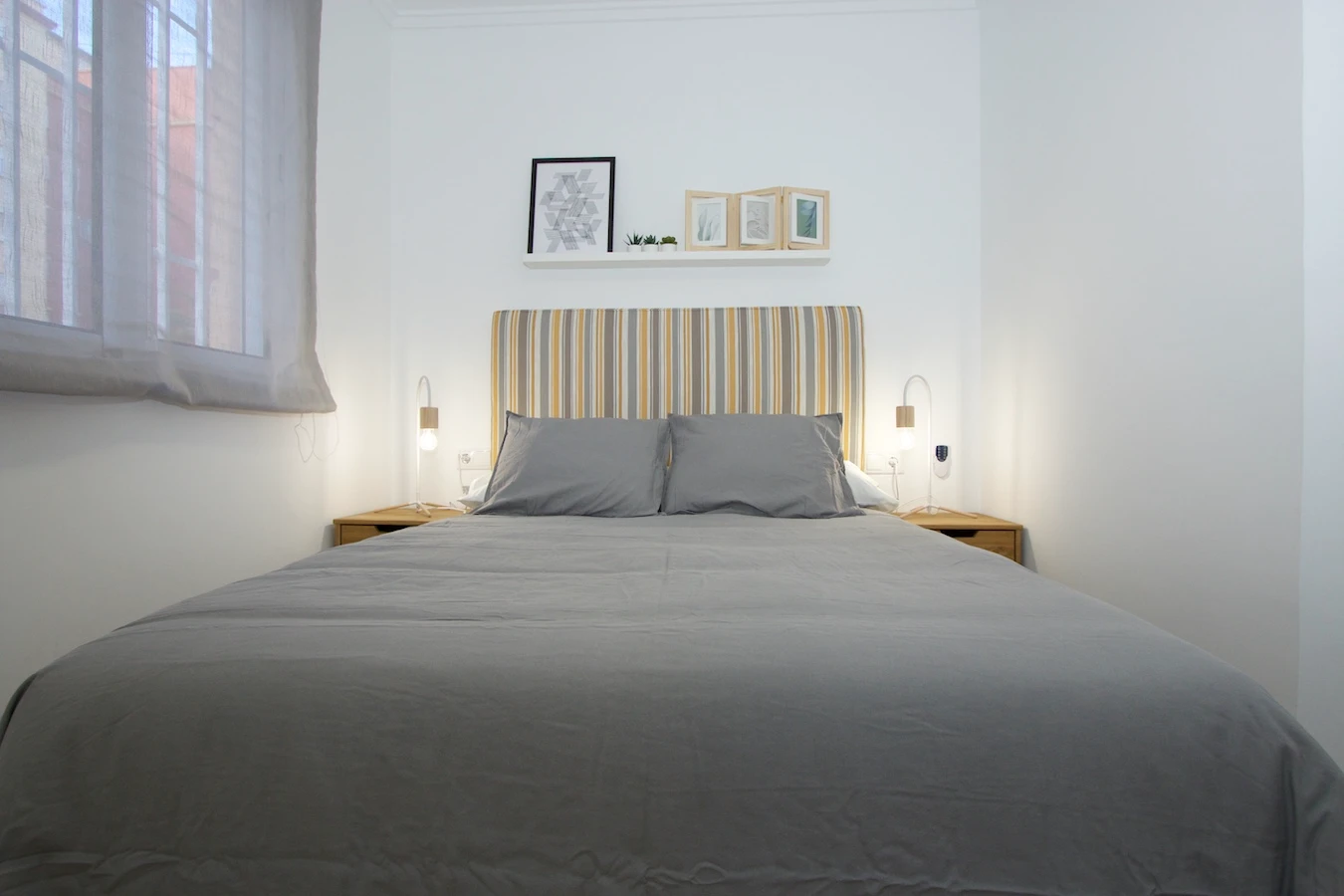Poeta Andrés Cabrelles, 27 Habitación 2