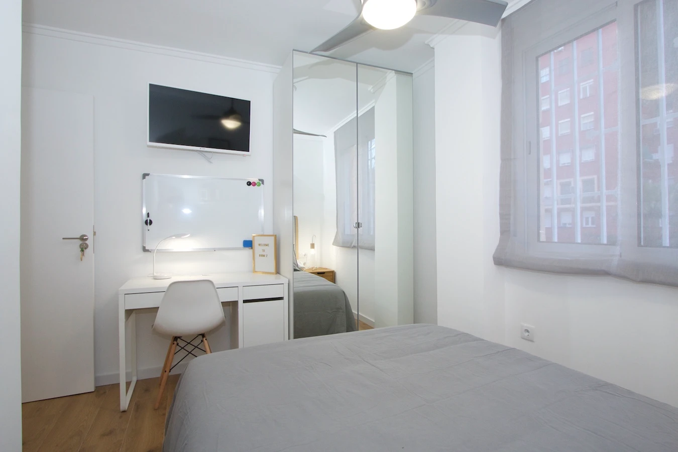 Poeta Andrés Cabrelles, 27 Habitación 2