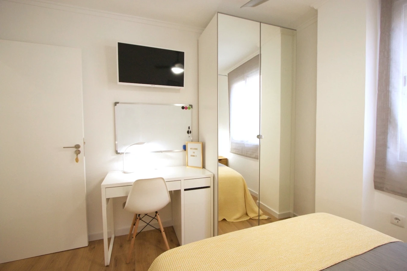 Poeta Andrés Cabrelles, 27 Habitación 2