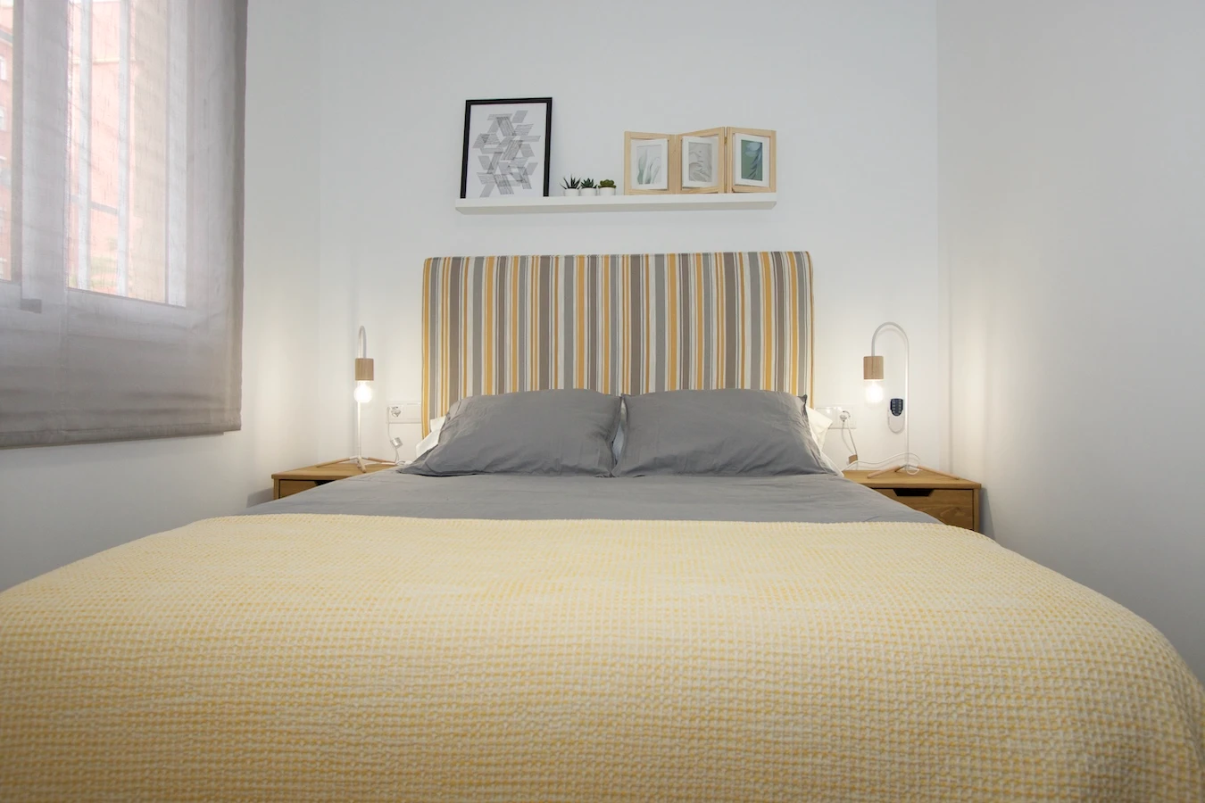 Poeta Andrés Cabrelles, 27 Habitación 2