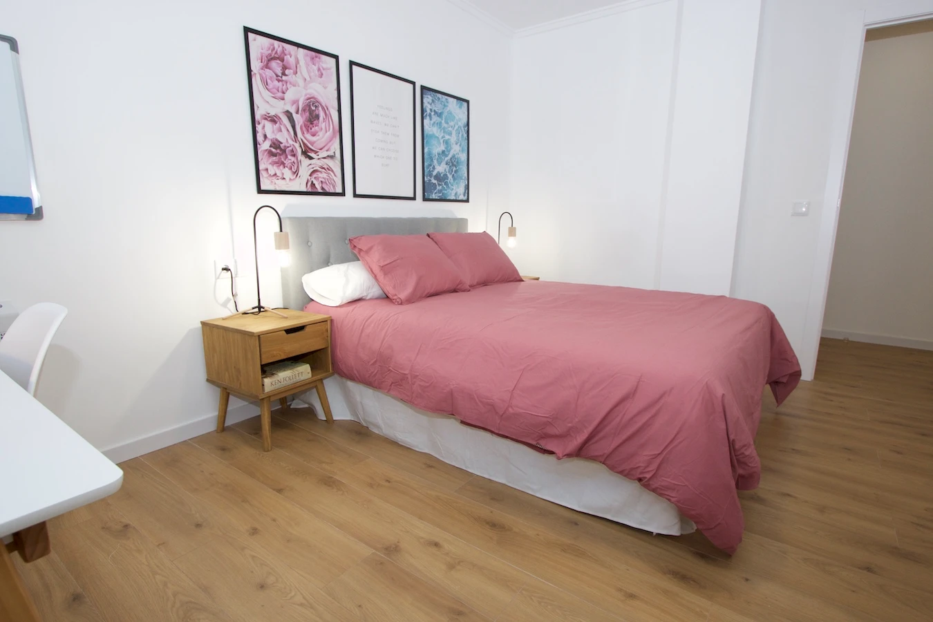 Poeta Andrés Cabrelles, 27 Habitación 3