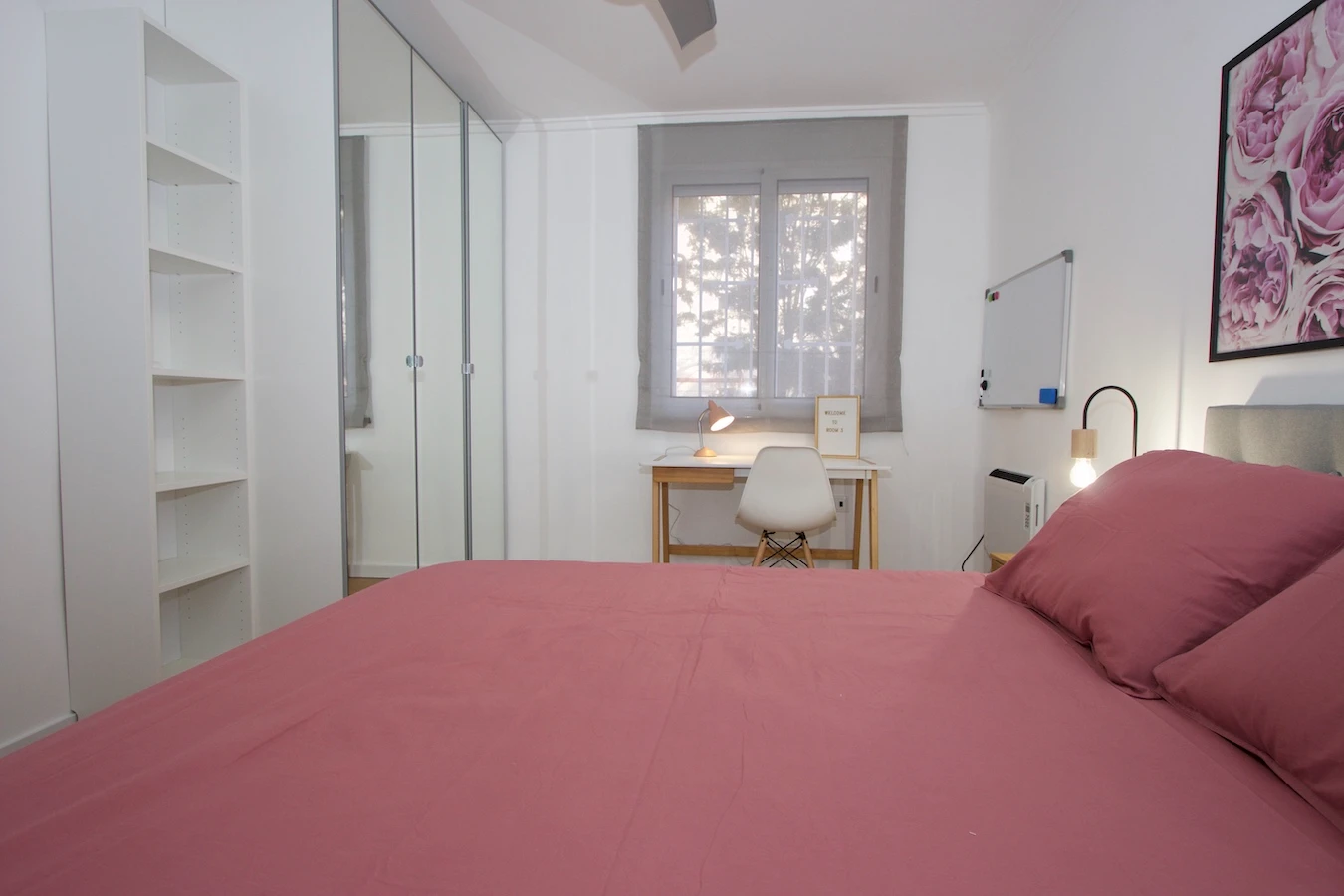 Poeta Andrés Cabrelles, 27 Habitación 3