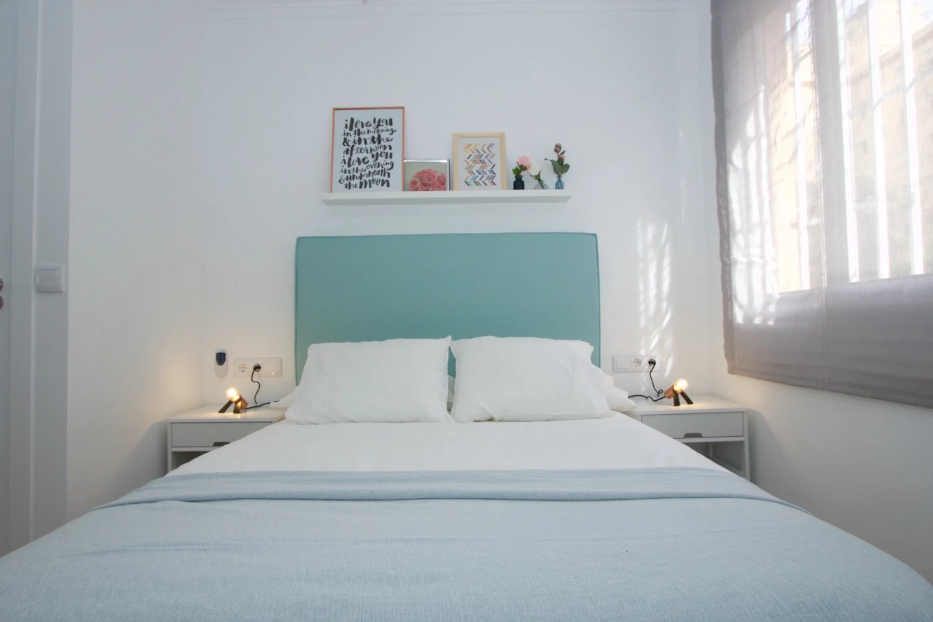 Poeta Andrés Cabrelles, 27 Habitación 5