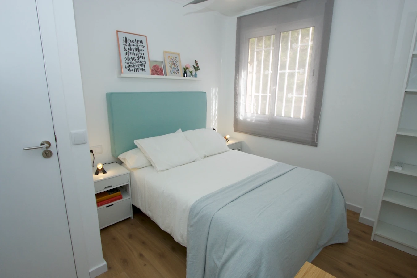 Poeta Andrés Cabrelles, 27 Habitación 5