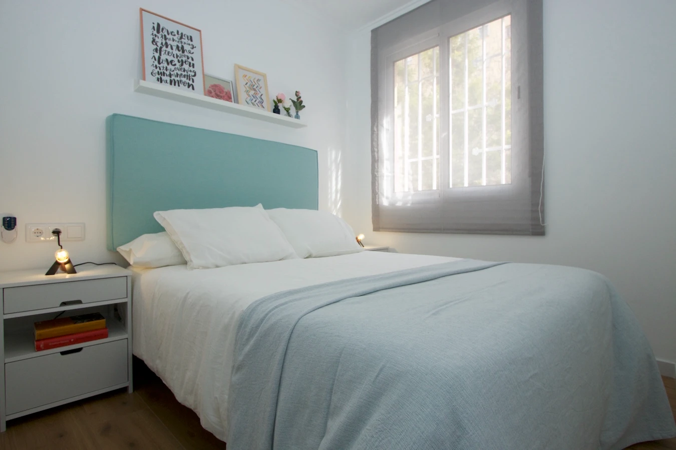 Poeta Andrés Cabrelles, 27 Habitación 5